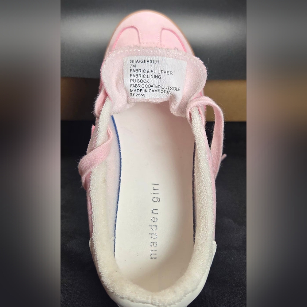 Madden Girl Giia Light Pink Suede Gum Sole Sneakers 7 W/ Box - Picture 13 of 15